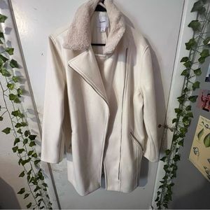 Old Navy Women’s Cream Coat